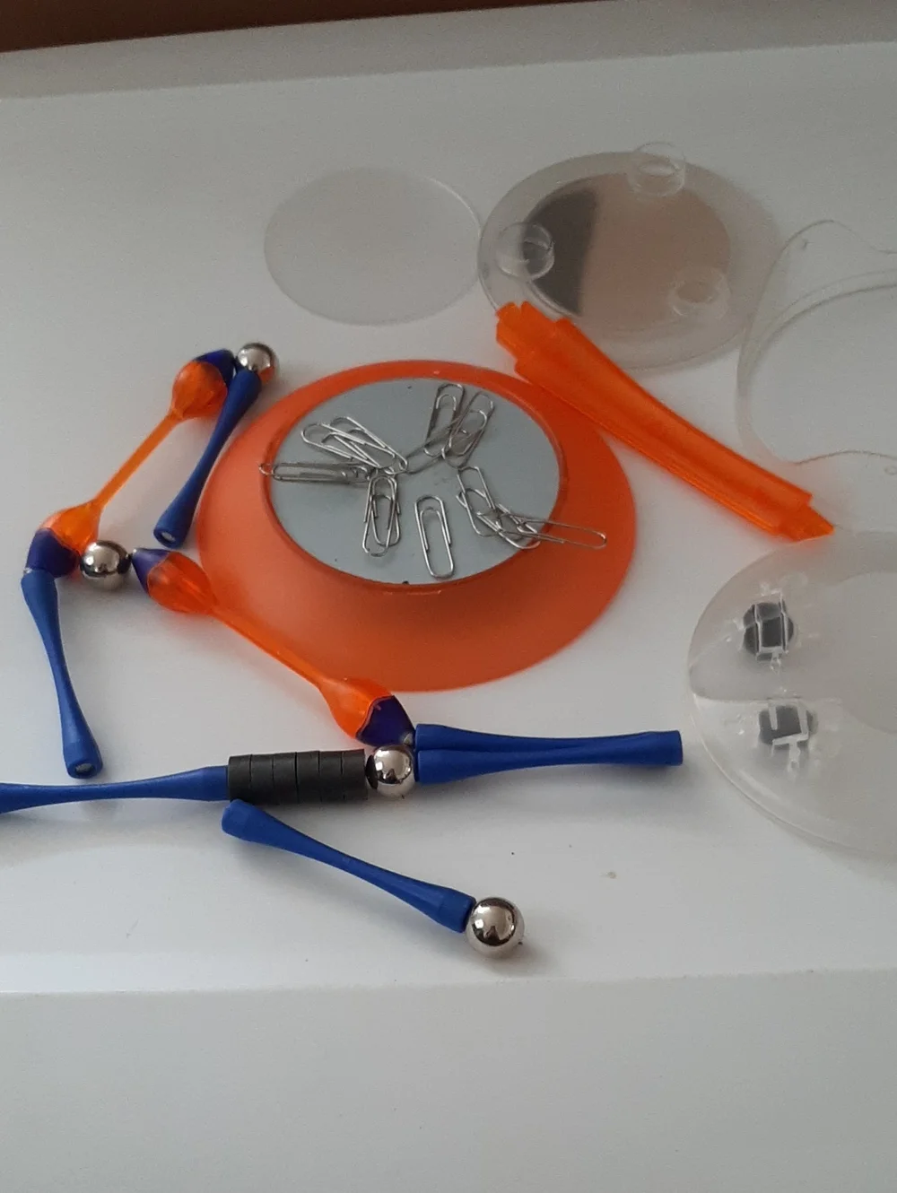Ein-O Science Magnet Science Kit